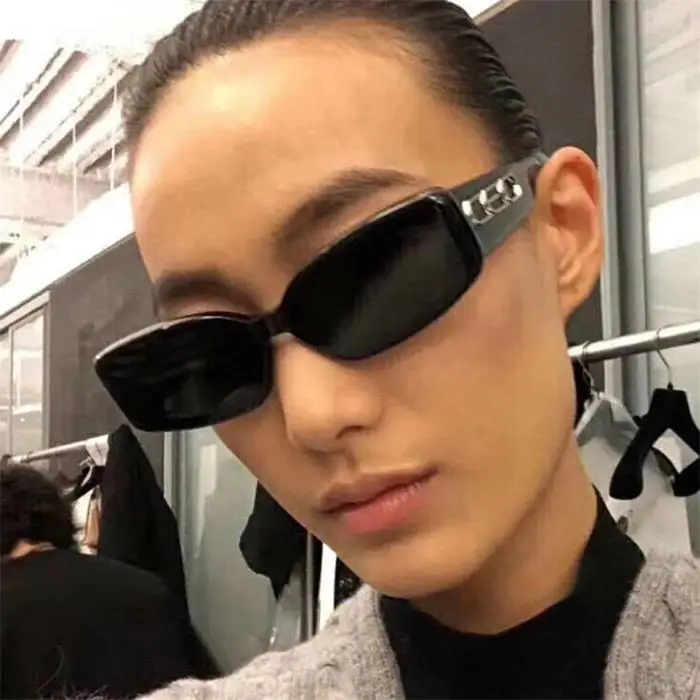 2019 fashion brand designer glasses Sunglasses for women vintage fashionable narrow woman sunglasses Square mirror Men UV400
2019 fashion brand designer glasses Sunglasses for women vintage fashionable narrow woman sunglasses Square mirror Men UV400