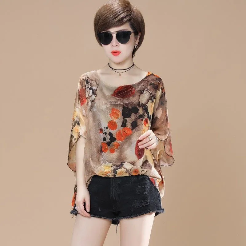 2021 Women Loose Style Summer Beach Chiffon Blouses Shirts Lady Casual Short Batwing Sleeve Printed Blusas Tops
2021 Women Loose Style Summer Beach Chiffon Blouses Shirts Lady Casual Short Batwing Sleeve Printed Blusas Tops