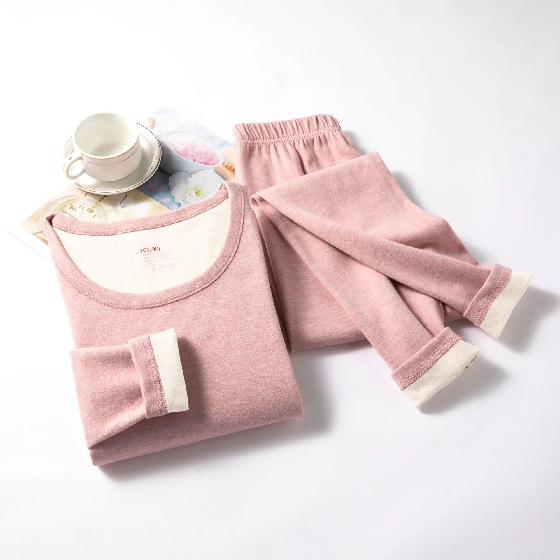 Thermal Underwear Set Winter Women Seamless Solid Color Round Neck Double-sided Brushed Plus Velvet Thickening Underarm Sets
Thermal Underwear Set Winter Women Seamless Solid Color Round Neck Double-sided Brushed Plus Velvet Thickening Underarm Sets