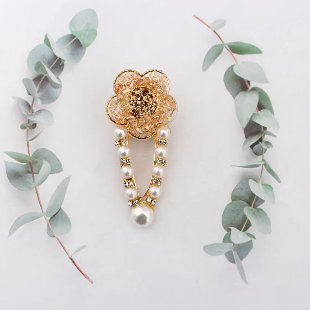 Fashion Pearl Hair Clip Women Elegant Crystal Flower Snap Barrette Stick Hairpin Hair Styling Accessories
Fashion Pearl Hair Clip Women Elegant Crystal Flower Snap Barrette Stick Hairpin Hair Styling Accessories