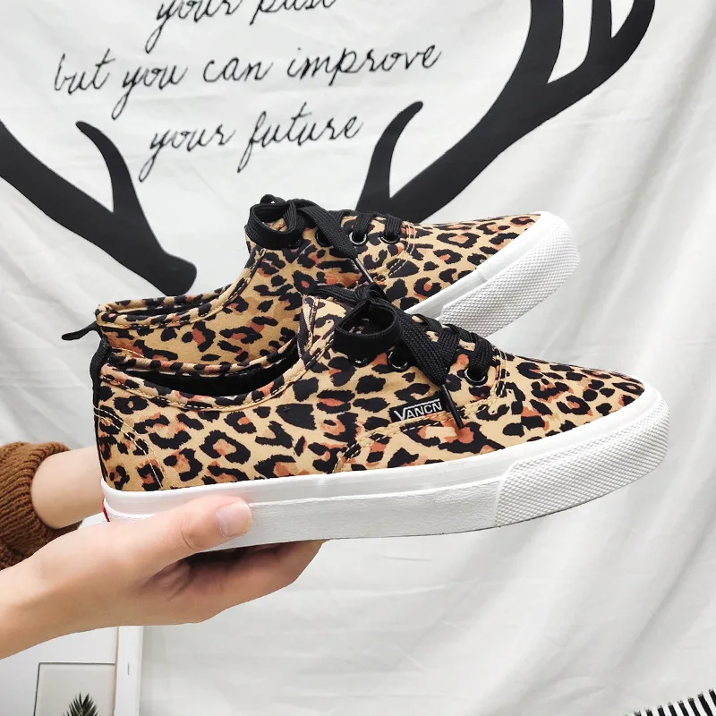 2020 New Canvas Shoes Women student Skateboard Shoes Spring Summer Leopard Street Sneaker All Match Outdoor flats Footwear 2h04
2020 New Canvas Shoes Women student Skateboard Shoes Spring Summer Leopard Street Sneaker All Match Outdoor flats Footwear 2h04