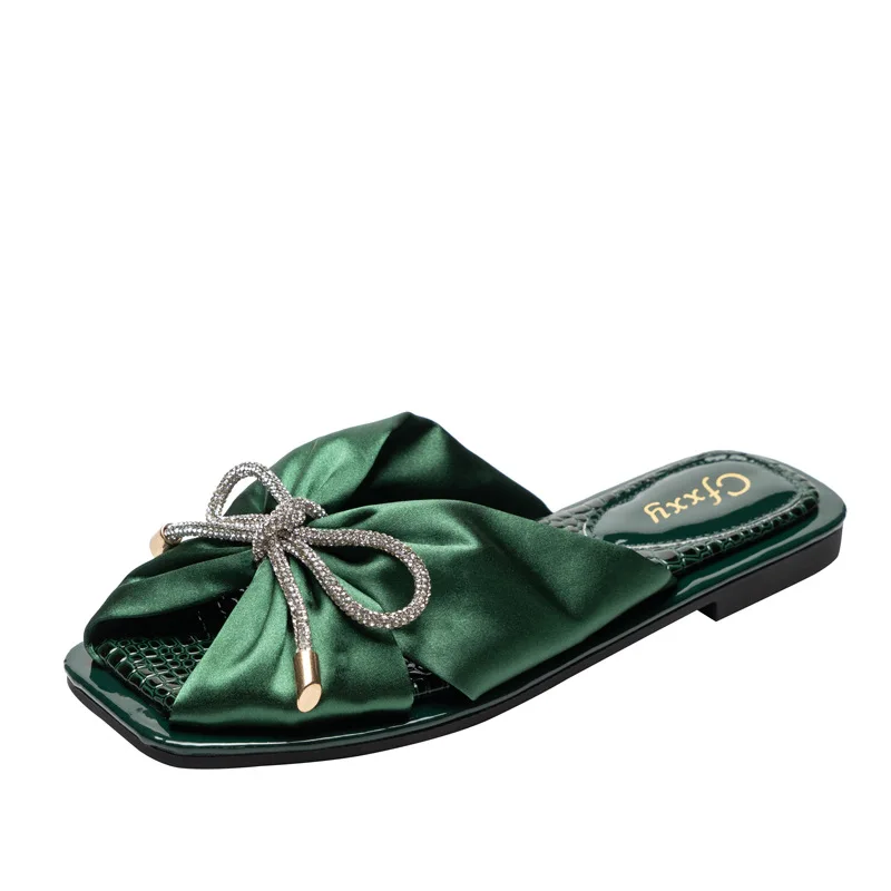 2021 Summer Fashion Sandals Shoes Women Bow Summer Sandals Slipper Indoor Outdoor Flip-flops Beach Shoes Female Slippers
2021 Summer Fashion Sandals Shoes Women Bow Summer Sandals Slipper Indoor Outdoor Flip-flops Beach Shoes Female Slippers