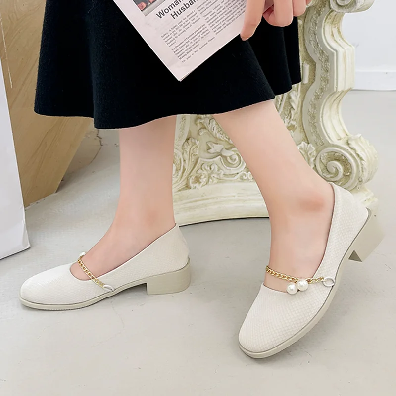 2021 Autumn New Women Shoes Outdoor Lightweight Comfortable Flat Shoes Fashion Metal Chain Pearl Set of Feet Square Head Shoes
2021 Autumn New Women Shoes Outdoor Lightweight Comfortable Flat Shoes Fashion Metal Chain Pearl Set of Feet Square Head Shoes