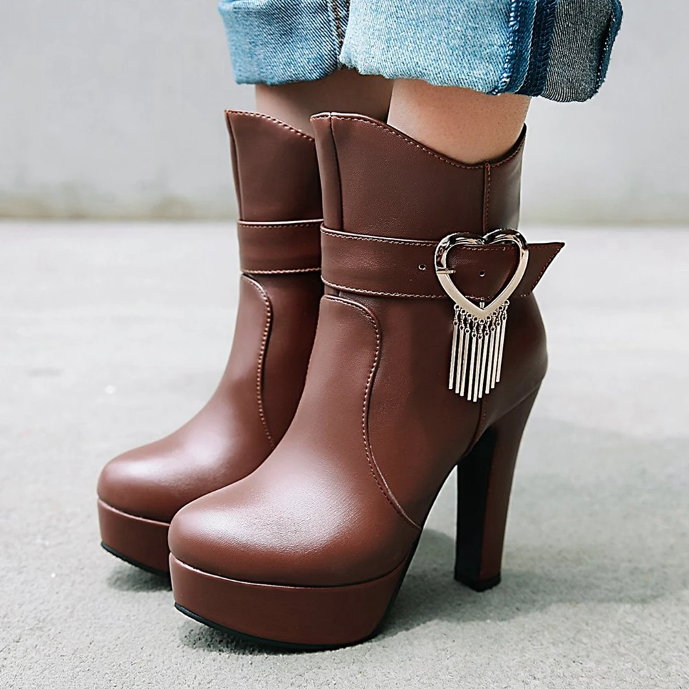 KARINLUNA Plus Size 32-48 Ladies Metal Decoration Boots Platform Spike High Heels Buckle Zip Women Boots Ankle Women Shoes
KARINLUNA Plus Size 32-48 Ladies Metal Decoration Boots Platform Spike High Heels Buckle Zip Women Boots Ankle Women Shoes