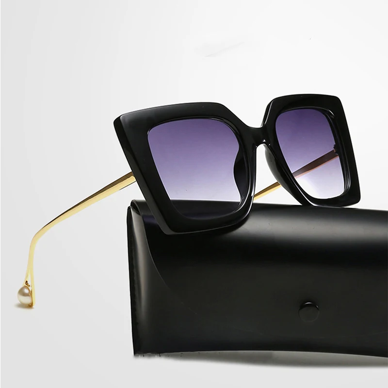 Women Luxury Brand Designer Fashion Unisex Sunglasses High Quality Men Sun Glasses Male Eyewear Ladies Female Glasses
Women Luxury Brand Designer Fashion Unisex Sunglasses High Quality Men Sun Glasses Male Eyewear Ladies Female Glasses