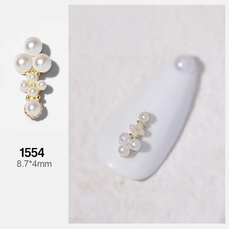 3d Nail Art Gold Decorations with AB Side Rhinestones Ring Chain Diamond Bow Jewelry Super Flash Shin Pearl T1676
3d Nail Art Gold Decorations with AB Side Rhinestones Ring Chain Diamond Bow Jewelry Super Flash Shin Pearl T1676