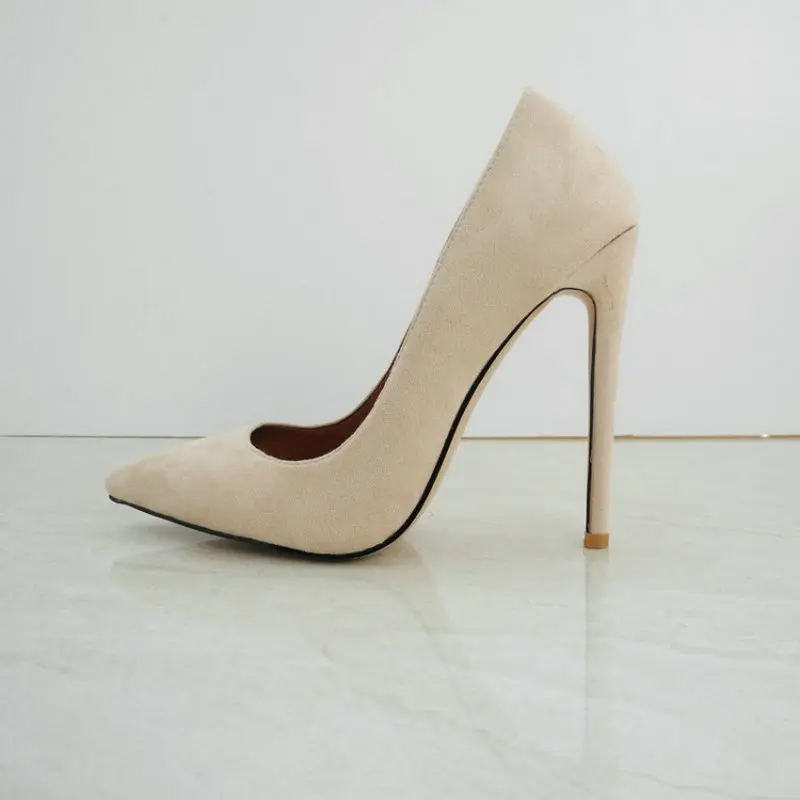 ZawsThia/ - 12 
ZawsThia/ - 12