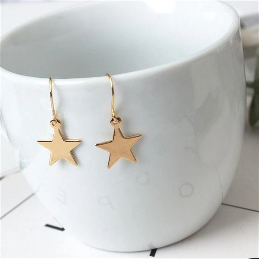1 Pair Europe Minimalist Simple Wild Geometric Girl Slice Cute Five-pointed Star Earrings Elegant Wedding Jewelry Accessories 
1 Pair Europe Minimalist Simple Wild Geometric Girl Slice Cute Five-pointed Star Earrings Elegant Wedding Jewelry Accessories