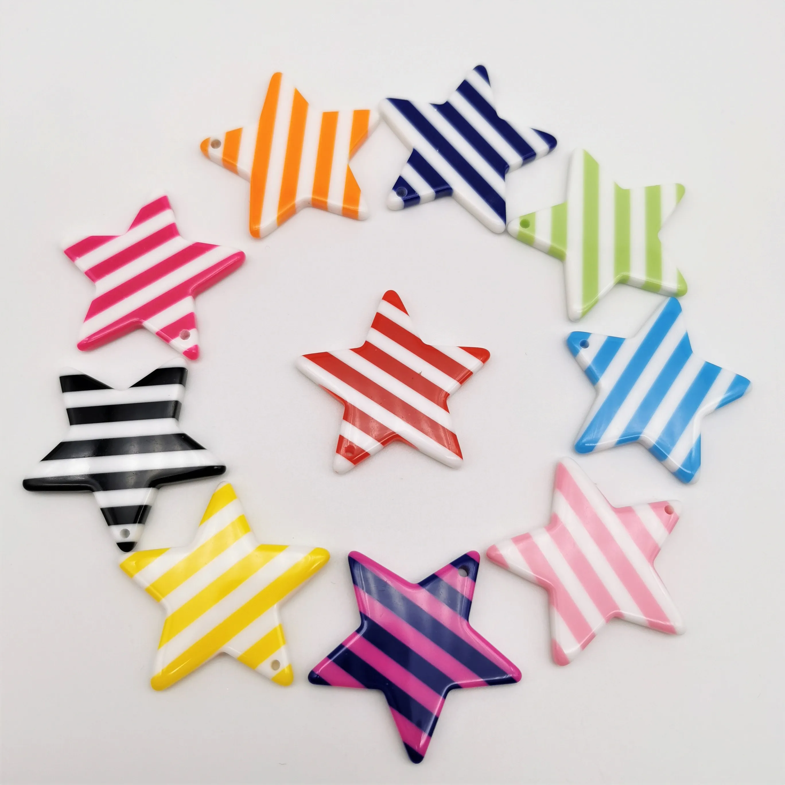 35*35mm 6pcs Flat back resin Stripe stars charms very cute keychain pendant necklace pendant for DIY decoration
35*35mm 6pcs Flat back resin Stripe stars charms very cute keychain pendant necklace pendant for DIY decoration