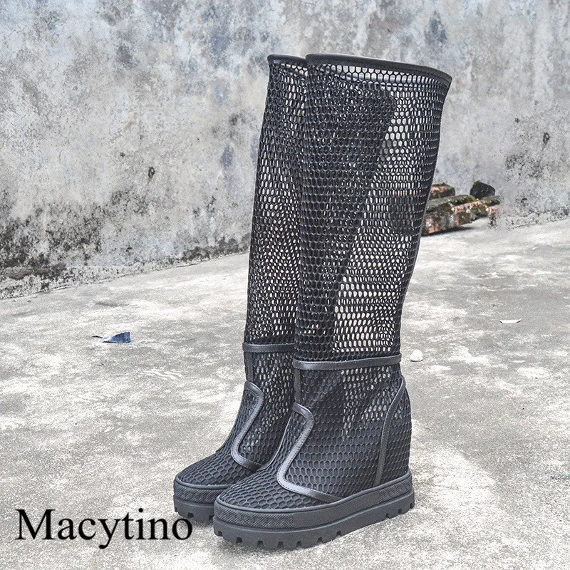 Black Hollow Mesh Design Women's Boots Round Toe Thick-soled Inner Height Increase Boots Fashion Party Boots
Black Hollow Mesh Design Women's Boots Round Toe Thick-soled Inner Height Increase Boots Fashion Party Boots