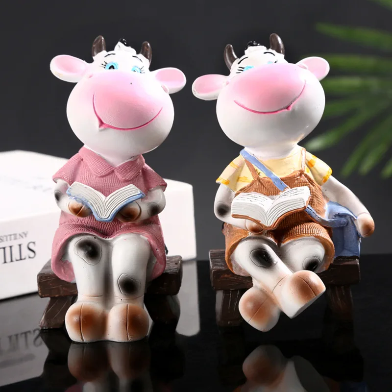 Lovely Cow Resin Ornaments Cartoon Cow Office Desktop Decoration Creative Souvenirs Fashion Crafts Valentine's Day New Year Gift
Lovely Cow Resin Ornaments Cartoon Cow Office Desktop Decoration Creative Souvenirs Fashion Crafts Valentine's Day New Year Gift