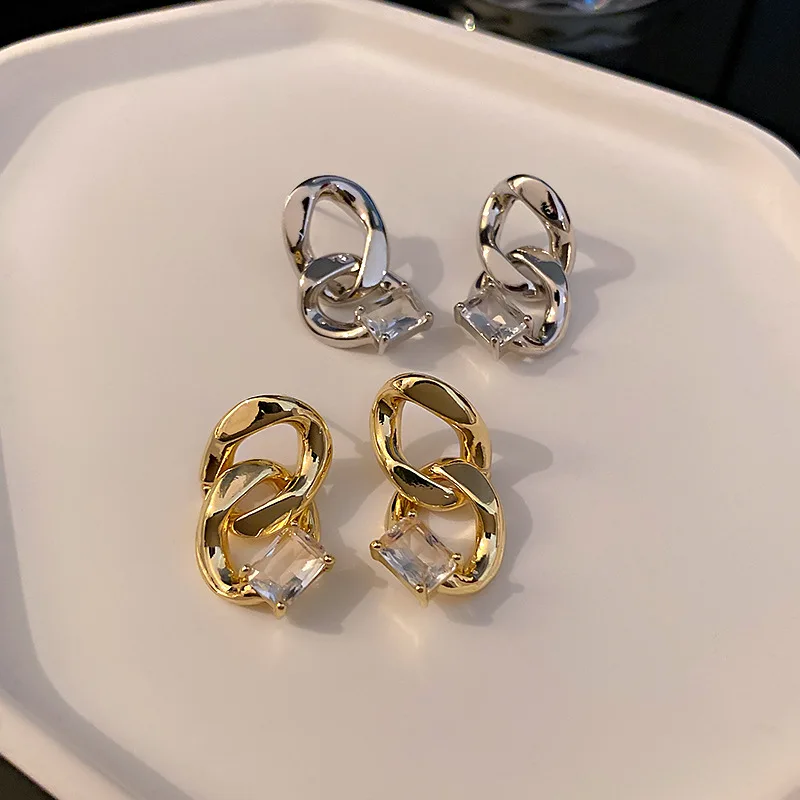 Geometric chain earrings metallic cool fashion earrings simple fashion web celebrity earrings for women
Geometric chain earrings metallic cool fashion earrings simple fashion web celebrity earrings for women
