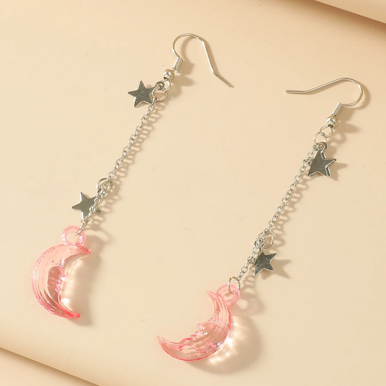 New Acrylic Tassel Simple Resin Pink Moon Long Fashion Personality Earrings
New Acrylic Tassel Simple Resin Pink Moon Long Fashion Personality Earrings