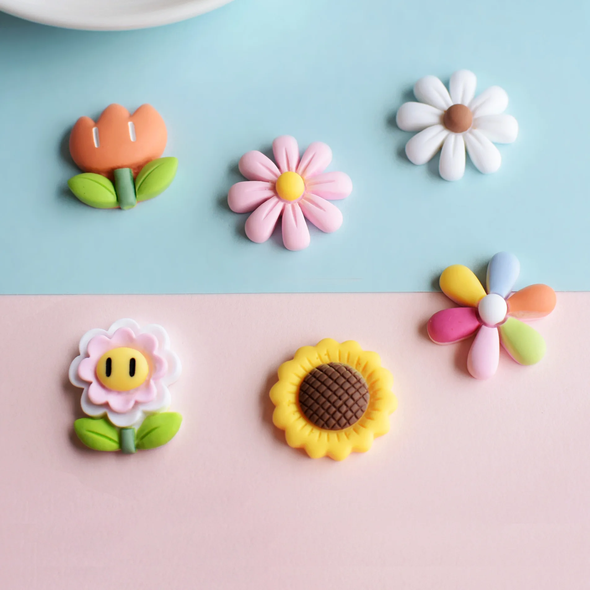 20Pcs/lot Kawaii Sunflower Flatback Resin Cabochons Scrapbooking Craft DIY Embellishments Decoration Headwear Accessories
20Pcs/lot Kawaii Sunflower Flatback Resin Cabochons Scrapbooking Craft DIY Embellishments Decoration Headwear Accessories