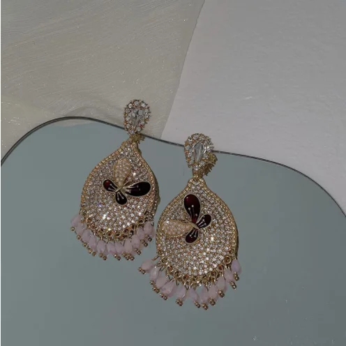 Retro ethnic style Bohemian super fairy flashing zircon earrings women's light luxury fashion earrings
Retro ethnic style Bohemian super fairy flashing zircon earrings women's light luxury fashion earrings