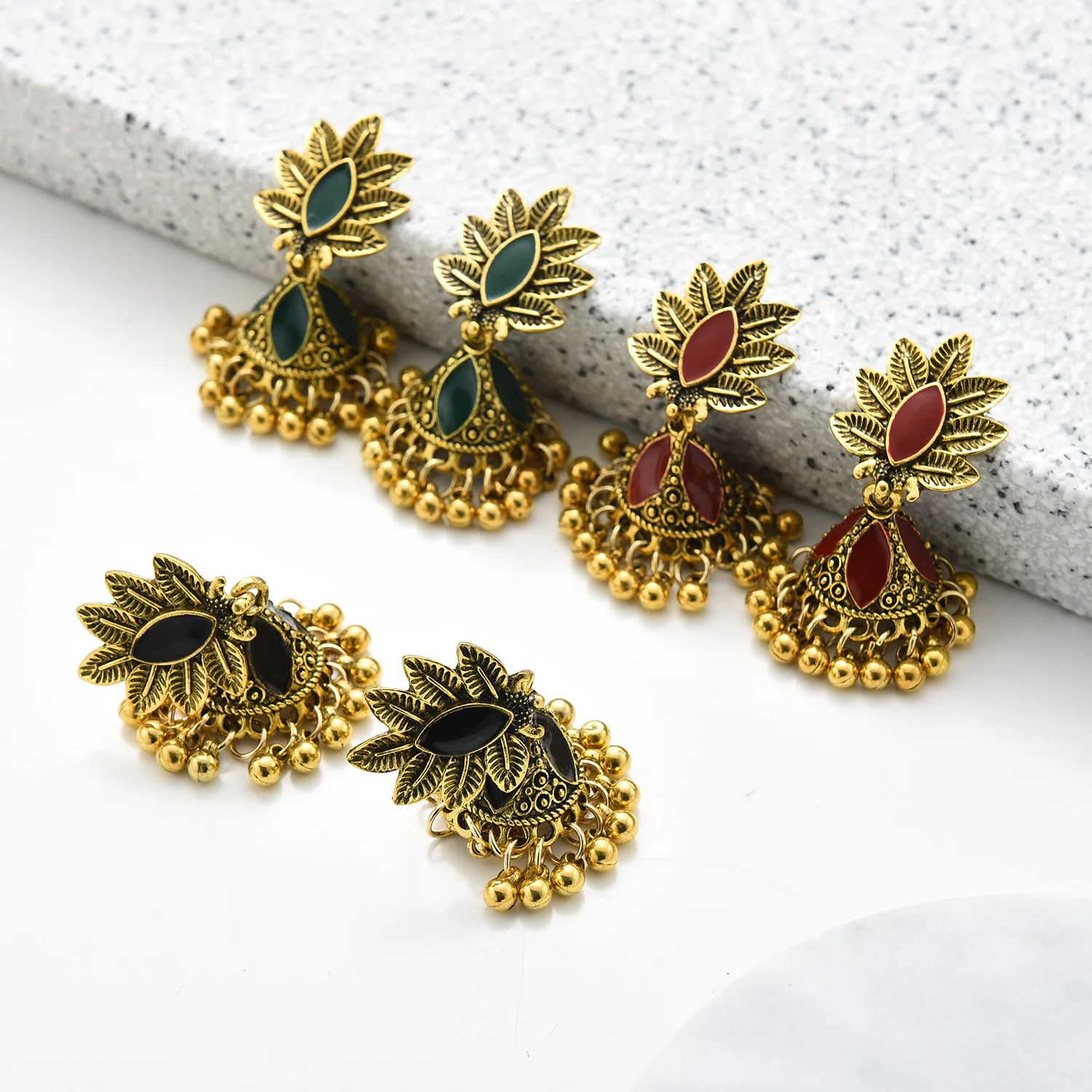 Ethnic Gold Leaf Tassel Indian Jhumka Earrings For Women Bohemian Retro Red Dripping Oil Bell Tibetan Earrings Oorbellen
Ethnic Gold Leaf Tassel Indian Jhumka Earrings For Women Bohemian Retro Red Dripping Oil Bell Tibetan Earrings Oorbellen