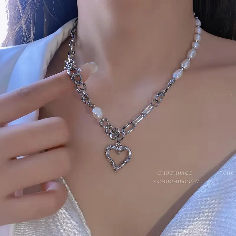 Love Necklace 2021 New Female Summer Ins Cold Wind Personality Pearl Accessories Design Sense Clavicle Chain Necklace
Love Necklace 2021 New Female Summer Ins Cold Wind Personality Pearl Accessories Design Sense Clavicle Chain Necklace