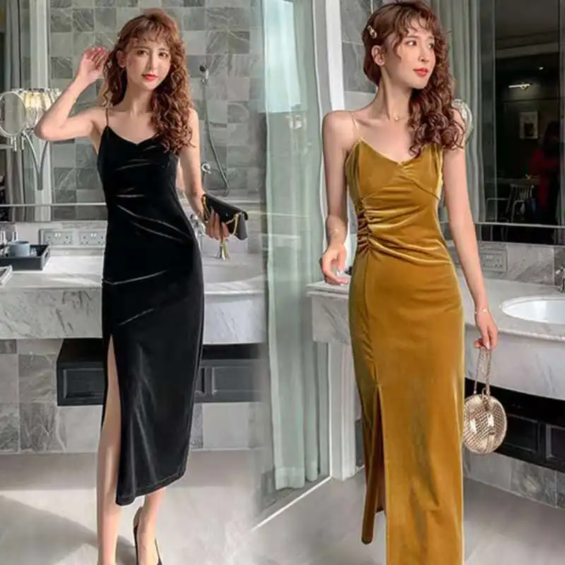 New gold velvet suspender skirt French V-neck sexy long over-the-knee dress split long skirt ins super
New gold velvet suspender skirt French V-neck sexy long over-the-knee dress split long skirt ins super