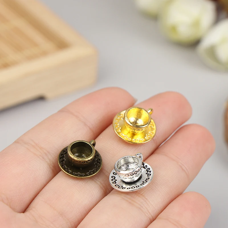 5pcs metal Tea Cup Miniatures fairy garden decor Dollhouse Miniature Kitchen Toy
5pcs metal Tea Cup Miniatures fairy garden decor Dollhouse Miniature Kitchen Toy