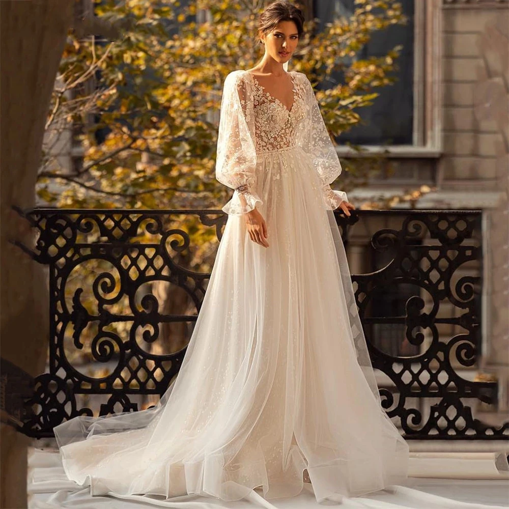 2021 New Boho French Wedding Dresses V-Neck Lace Appliques Long Sleeves A-Line Sweep Train Bridal Gown Elegant Vestido de Novia
2021 New Boho French Wedding Dresses V-Neck Lace Appliques Long Sleeves A-Line Sweep Train Bridal Gown Elegant Vestido de Novia