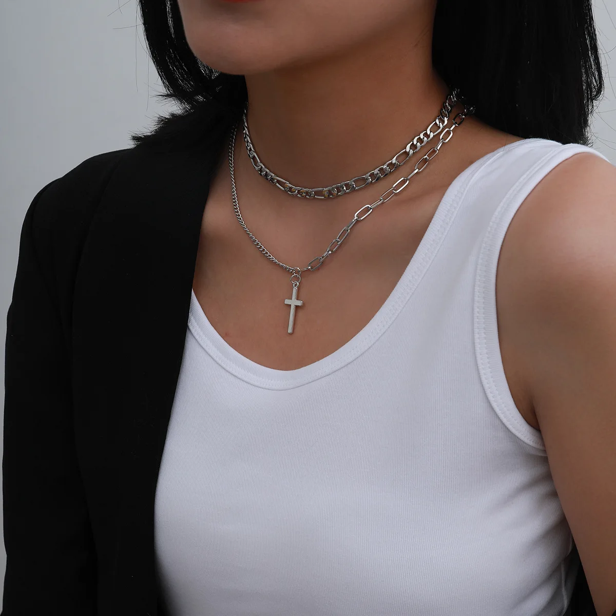 New Hip Hop Cross Pendant Necklaces for Men Women Fashion Gold Multi-layer Figaro Chain Metal Christian Choker Party Jewelry
New Hip Hop Cross Pendant Necklaces for Men Women Fashion Gold Multi-layer Figaro Chain Metal Christian Choker Party Jewelry
