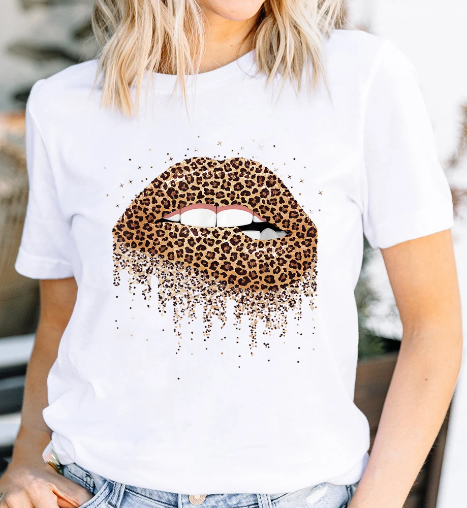 Aesthetic Vintage T-Shirt Tie Dye T-Shirts 2021 Summer Art Design Women's Shirts for Summer Leopard Print Lips Summer Plus Size
Aesthetic Vintage T-Shirt Tie Dye T-Shirts 2021 Summer Art Design Women's Shirts for Summer Leopard Print Lips Summer Plus Size