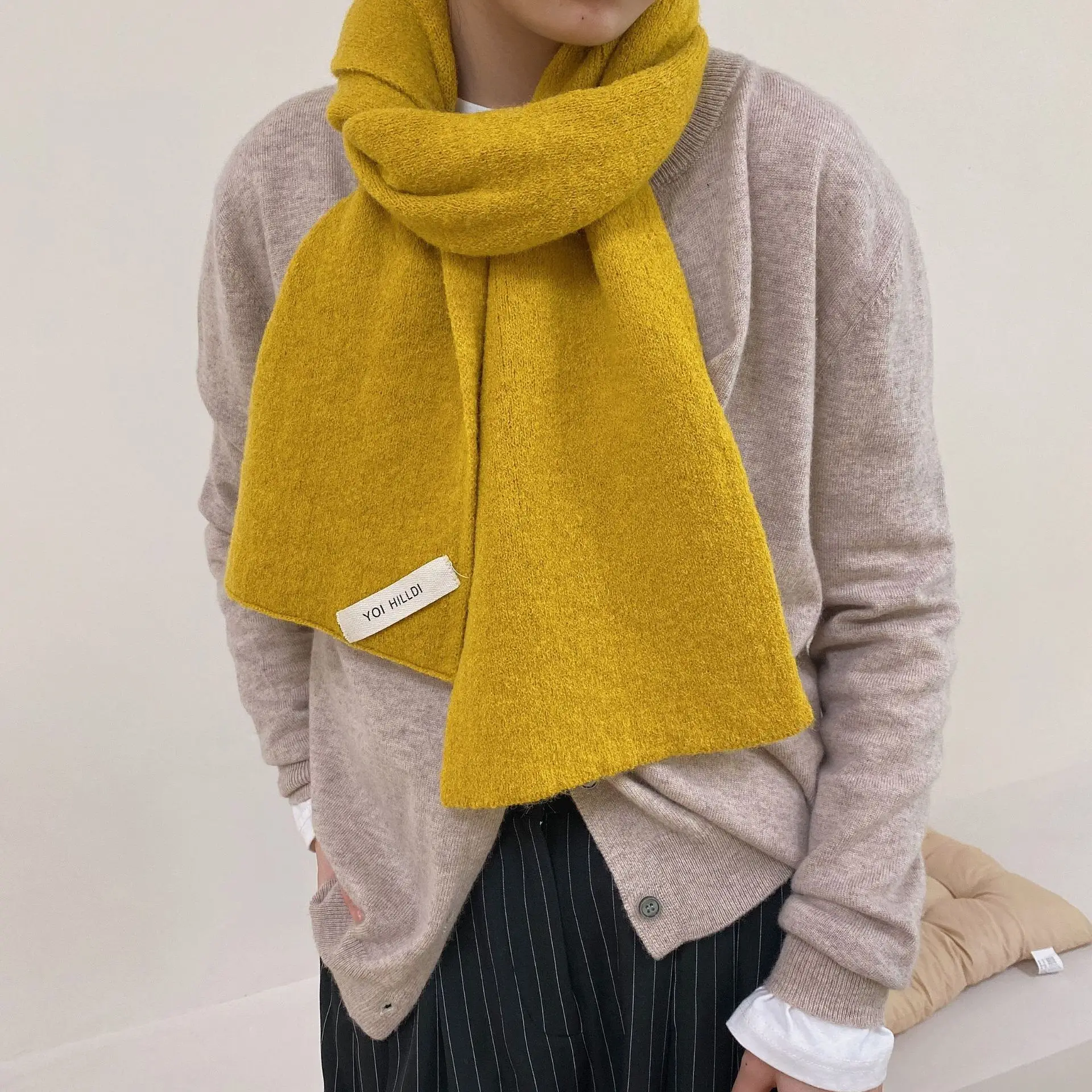 Men's and women's winter scarves 2021 Solid Color Woolen Knitted Neckerchief Scarf Female Bandana Shawl Wraps Foulard Pashmina
Men's and women's winter scarves 2021 Solid Color Woolen Knitted Neckerchief Scarf Female Bandana Shawl Wraps Foulard Pashmina