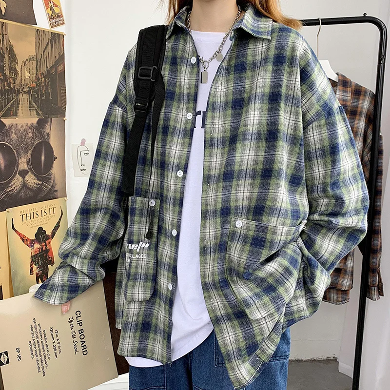 Осенняя Женская клетчатая рубашка и блузка для дам, Одежда большого размера, модная уличная одежда в стиле Харадзюку С 2 карманами, платье-ру... 
Осенняя Женская клетчатая рубашка и блузка для дам, Одежда большого размера, модная уличная одежда в стиле Харадзюку С 2 карманами, платье-ру...