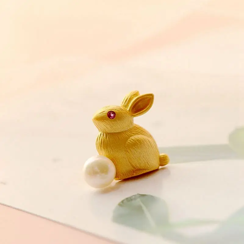 Authentic 925 Sterling Silver Brooch 18K Gold Plated Little Rabbit Inlaid Natural Freshwater Pearl Trendy High Quality Jewelry
Authentic 925 Sterling Silver Brooch 18K Gold Plated Little Rabbit Inlaid Natural Freshwater Pearl Trendy High Quality Jewelry