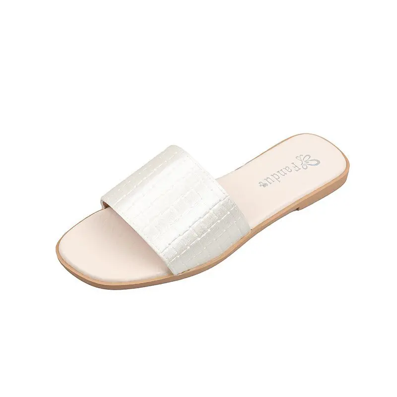Loafers Slippers Women Summer Shoes Pantofle Shale Female Beach Slides Fashion Big Size 2021 Sabot Flat Luxury Totem Rubber PU F
Loafers Slippers Women Summer Shoes Pantofle Shale Female Beach Slides Fashion Big Size 2021 Sabot Flat Luxury Totem Rubber PU F