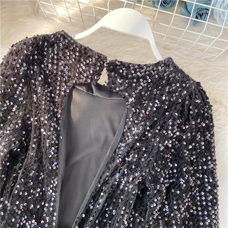 Vintage Hollow T-shirts Belt Sequined Blouses Beading O-Neck Blouses Backless Lace Up Crop Tops Jumpers Mesh Spliced Tees
Vintage Hollow T-shirts Belt Sequined Blouses Beading O-Neck Blouses Backless Lace Up Crop Tops Jumpers Mesh Spliced Tees