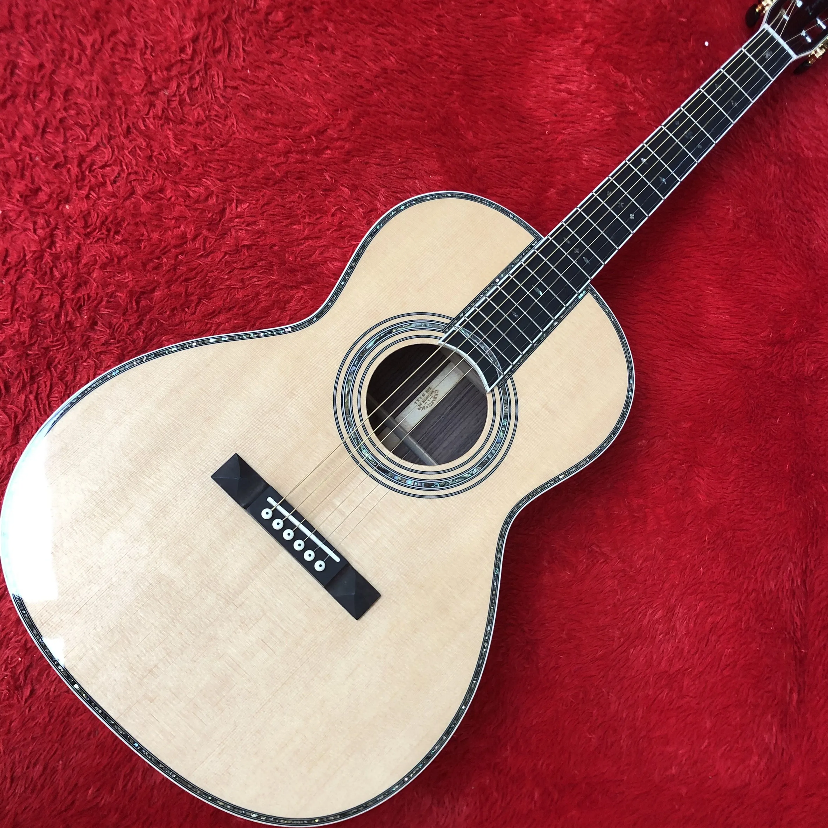 

Акустическая гитара из массива дерева, 37,5 дюйма, 000 стилей, твердая ель, задняя и боковая гитара из розового дерева