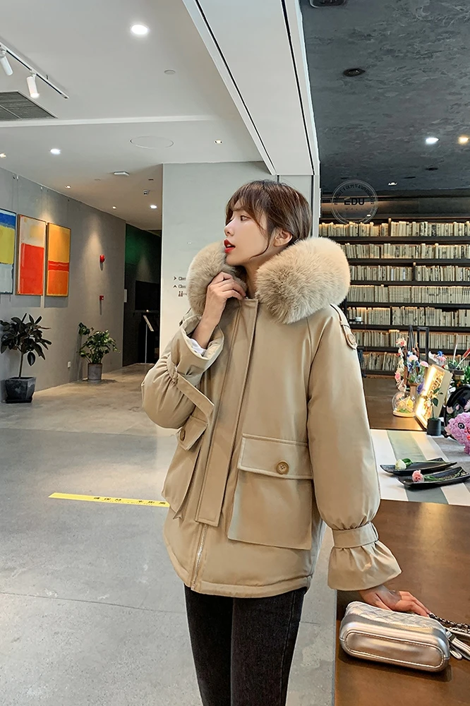 Pai overcome women's short 2021 new down padded jacket thick padded jacket
Pai overcome women's short 2021 new down padded jacket thick padded jacket