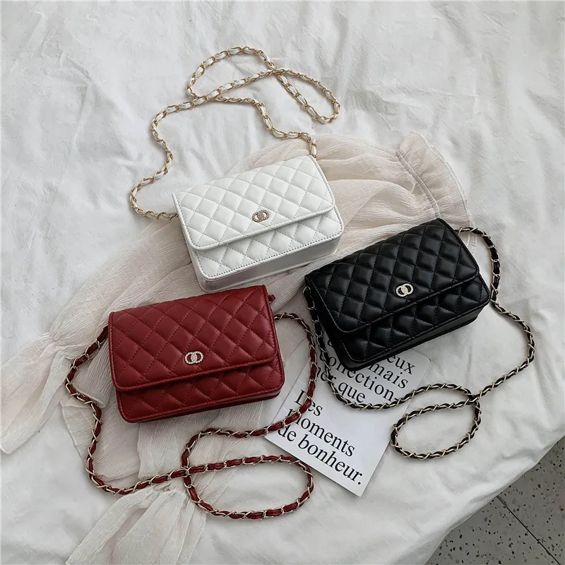 2020 fashion women's Crossbody Bags lady casual chain messenger bag shoulder handbag travel mobile phone bag handbag 
2020 fashion women's Crossbody Bags lady casual chain messenger bag shoulder handbag travel mobile phone bag handbag