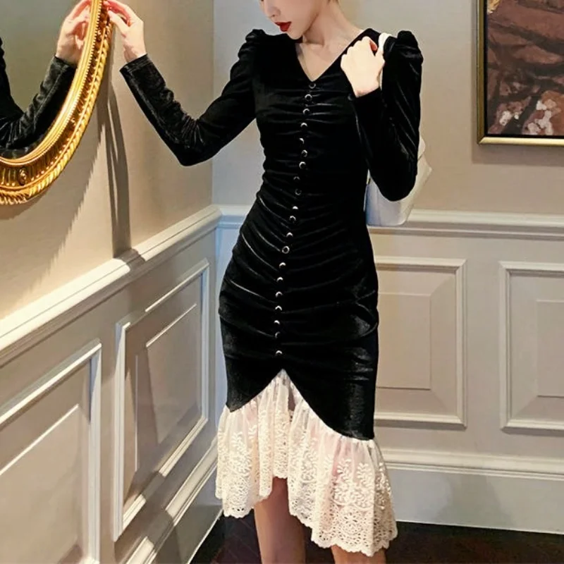 2021 Autumn Velvet Trumpet Dress Women Long Sleeve Y2k Midi Dress Bodycon Korean Fashion Black Evening Party Dress Button Up
2021 Autumn Velvet Trumpet Dress Women Long Sleeve Y2k Midi Dress Bodycon Korean Fashion Black Evening Party Dress Button Up