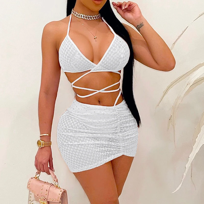 Женский комплект из двух предметов с вышивкой, облегающая мини-юбка с лямкой на шее и высокой талией, лето 2021
Женский комплект из двух предметов с вышивкой, облегающая мини-юбка с лямкой на шее и высокой талией, лето 2021