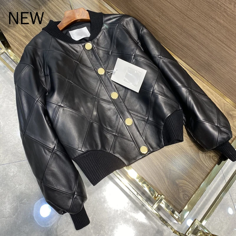 2020high quality designer sheepskin real leather jackets 2020 women single breasted stand collar short genuine leather coat S307
2020high quality designer sheepskin real leather jackets 2020 women single breasted stand collar short genuine leather coat S307