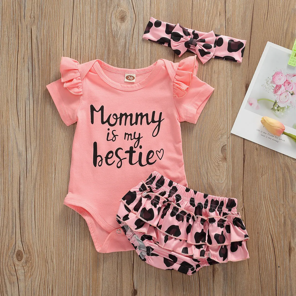 0-24M Baby Girls Summer Clothes Short Sleeve Romper Tops Leopard Ruffled Shorts Headband 3pcs Outfits Set
0-24M Baby Girls Summer Clothes Short Sleeve Romper Tops Leopard Ruffled Shorts Headband 3pcs Outfits Set