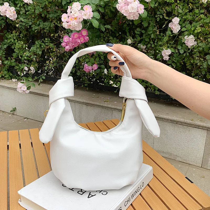 Half-Moon Soft PU Leather Underarm Bag for Women 2021 Female Fashion Crossbody Bag Solid Color Shoulder Purses Handbags
Half-Moon Soft PU Leather Underarm Bag for Women 2021 Female Fashion Crossbody Bag Solid Color Shoulder Purses Handbags