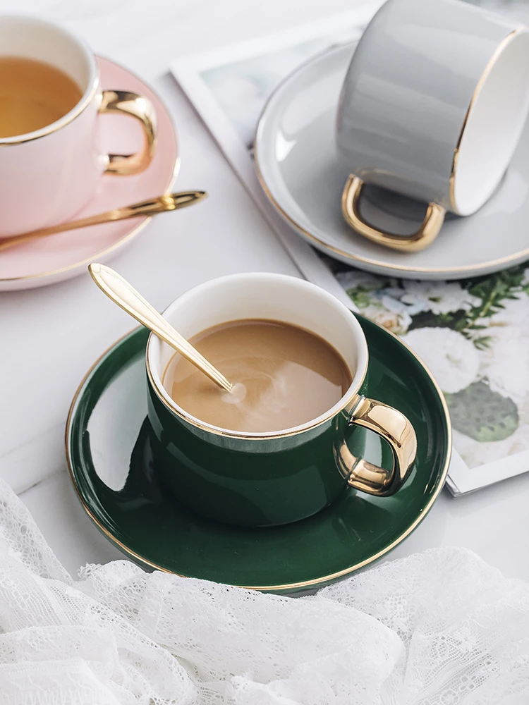 Bone China Luxury Coffee Cup Saucer Set Nordic European Teacups Afternoon Porcelain Tasse A Cafe Taza Cafe Espresso Cups EE50BD
Bone China Luxury Coffee Cup Saucer Set Nordic European Teacups Afternoon Porcelain Tasse A Cafe Taza Cafe Espresso Cups EE50BD