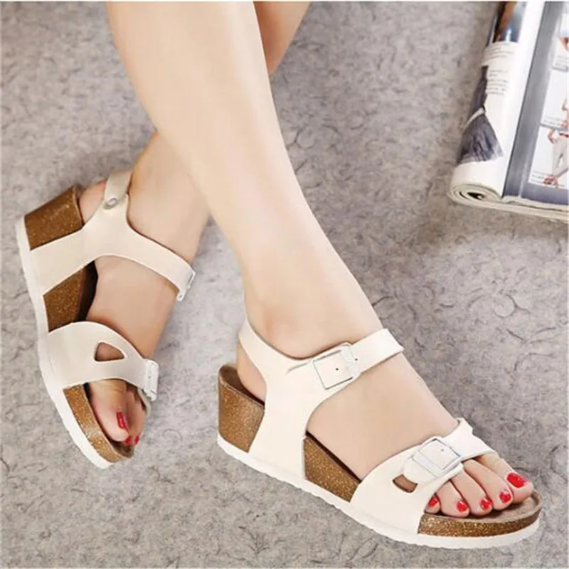 New Woman wedges cork sandals women floral print platform gladiator sandalias clip toe cork beach flip flops 35-40 White Silver 
New Woman wedges cork sandals women floral print platform gladiator sandalias clip toe cork beach flip flops 35-40 White Silver