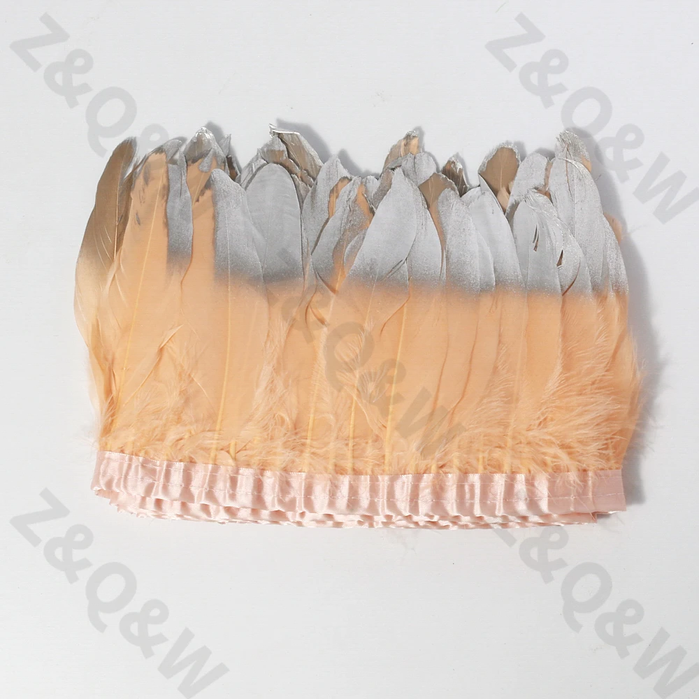 Natural 6-8 inch champagne goose feather spray silver head made of 2 meters cloth edge DIY performance costume skirt decoration
Natural 6-8 inch champagne goose feather spray silver head made of 2 meters cloth edge DIY performance costume skirt decoration