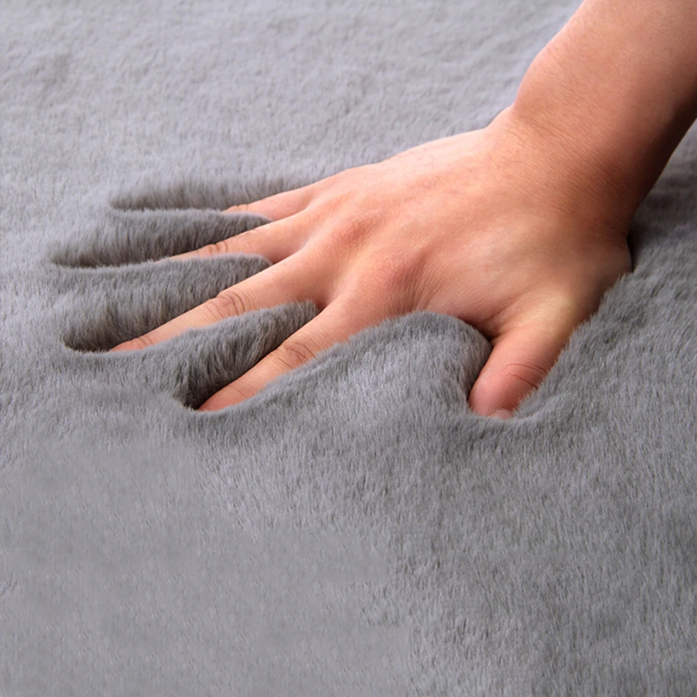 Soft Floor Mat Large Area Door Mat Faux Fur Floor Mat Home Decoration Solid Modern Furry Rabbit Fur Rug Living Room Bedroom
Soft Floor Mat Large Area Door Mat Faux Fur Floor Mat Home Decoration Solid Modern Furry Rabbit Fur Rug Living Room Bedroom