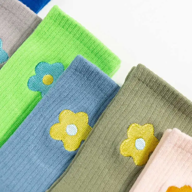 Streetwear Flower Embroider Cute Socks For Women Fashion Japanese Korean Style Socks Candy Color Ladies Students Mid Tube Socks
Streetwear Flower Embroider Cute Socks For Women Fashion Japanese Korean Style Socks Candy Color Ladies Students Mid Tube Socks