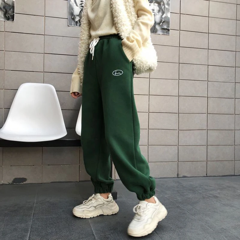 Winter Casual Women Sweat Pants Thicken Sports Women's Loose Grey Slim Casual Springharem green Pants
Winter Casual Women Sweat Pants Thicken Sports Women's Loose Grey Slim Casual Springharem green Pants