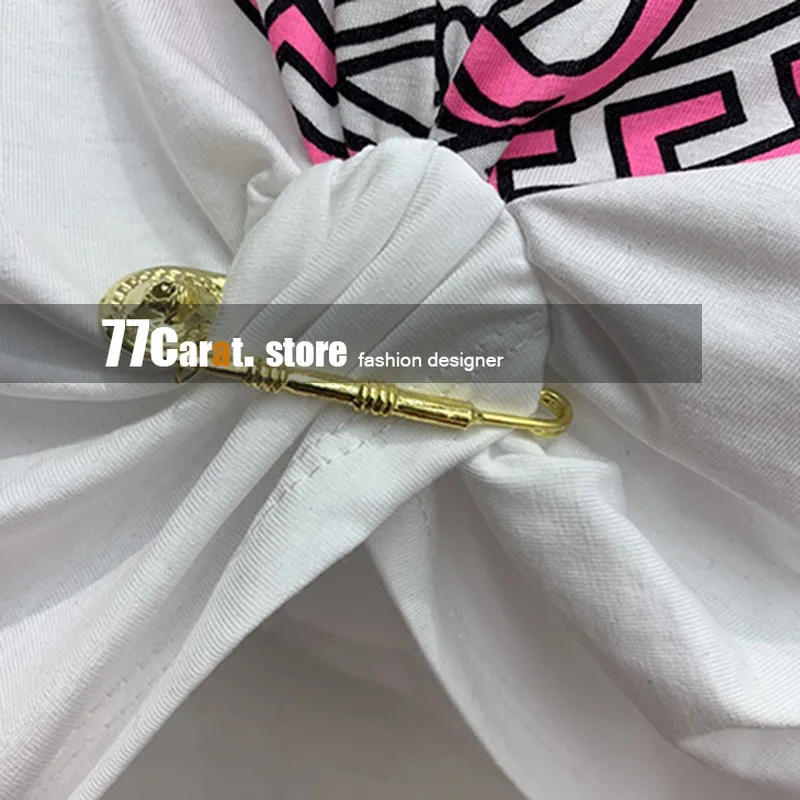 Tops & Tees
Tops & Tees