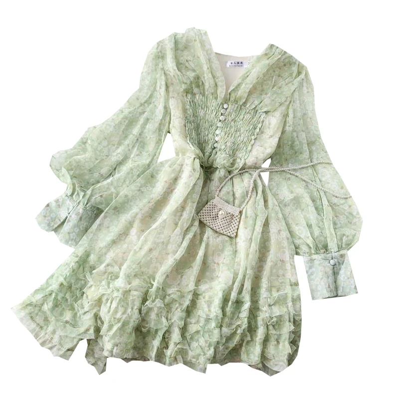 Star with chiffon floral female 2020 early autumn new French retro chic sweet little dress
Star with chiffon floral female 2020 early autumn new French retro chic sweet little dress