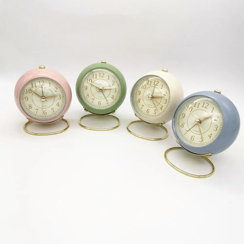 3.5Inch Metal Alarm Clock Round Desktop Quartz Clock Bedside Decoration 
3.5Inch Metal Alarm Clock Round Desktop Quartz Clock Bedside Decoration