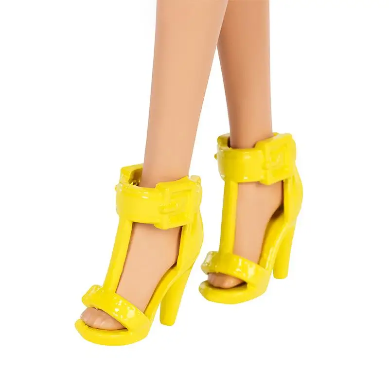 Dolls & Accessories
Dolls & Accessories