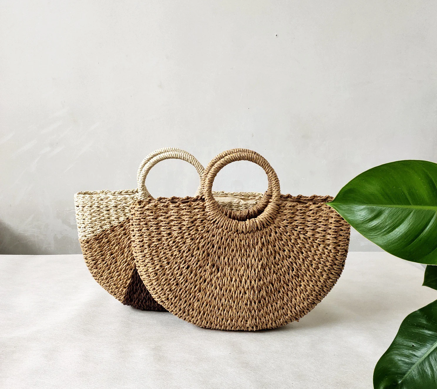 Casual Semicircle Straw Bags Ladies Fashion Three-color Stitching Top Handle Bag Handmade Summer Beach Bag Women's Handbag 2021
Casual Semicircle Straw Bags Ladies Fashion Three-color Stitching Top Handle Bag Handmade Summer Beach Bag Women's Handbag 2021